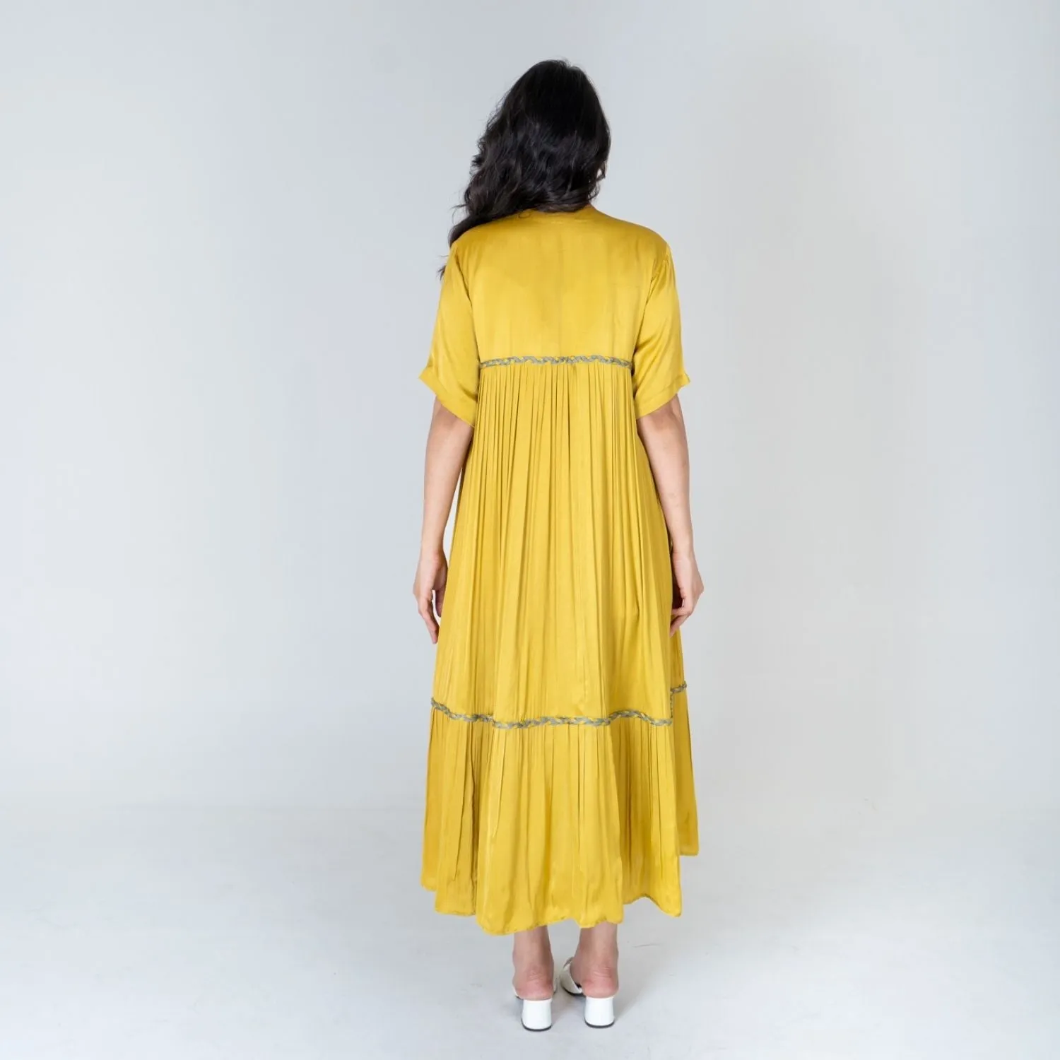 Yellow-Green Braided Gather Long Cape  | Modal | Effortless style